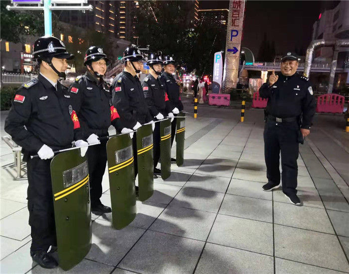 不忘初心勇?lián)?dāng)、牢記使命保平安